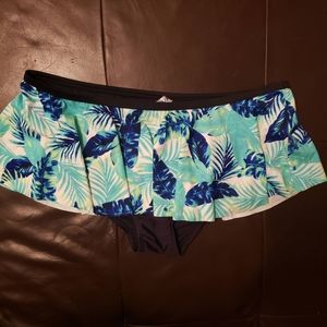 Bottom bikini skirt, size 1X. NWOT